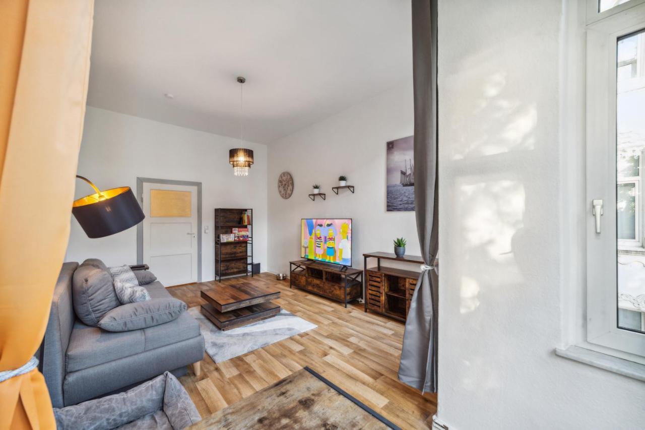 Infinity Stay: Bis Zu 4 Personen Zentrum Wassernah Netflix Wilhelmshaven Ngoại thất bức ảnh