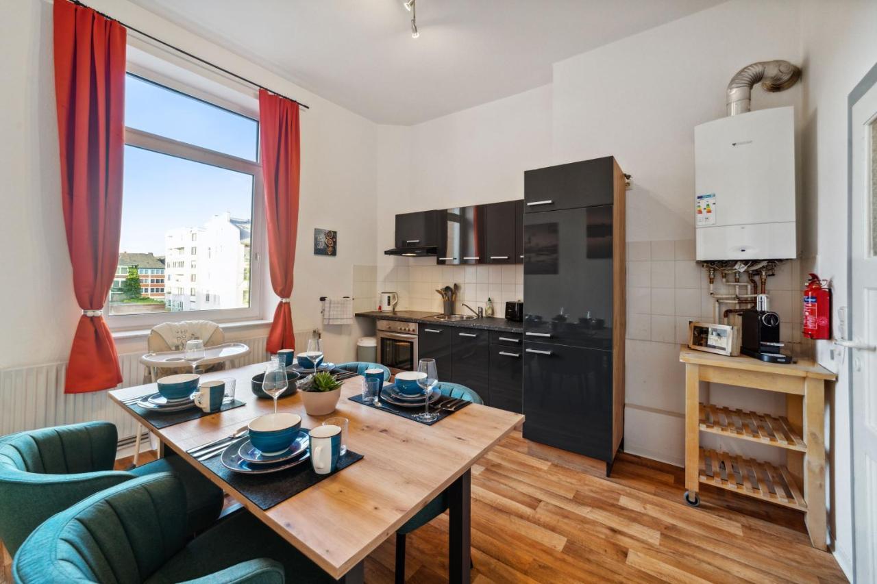 Infinity Stay: Bis Zu 4 Personen Zentrum Wassernah Netflix Wilhelmshaven Ngoại thất bức ảnh