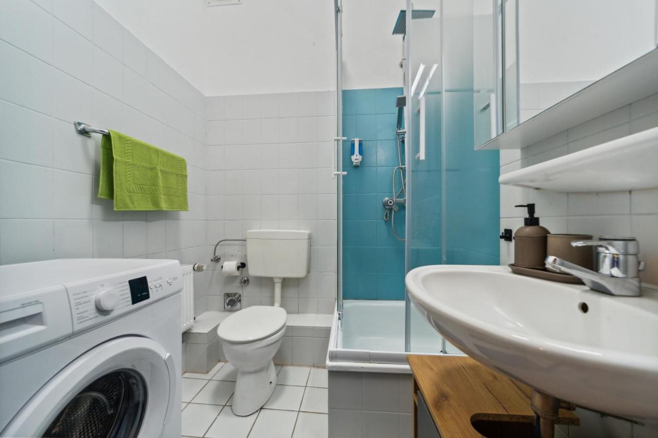 Infinity Stay: Bis Zu 4 Personen Zentrum Wassernah Netflix Wilhelmshaven Ngoại thất bức ảnh